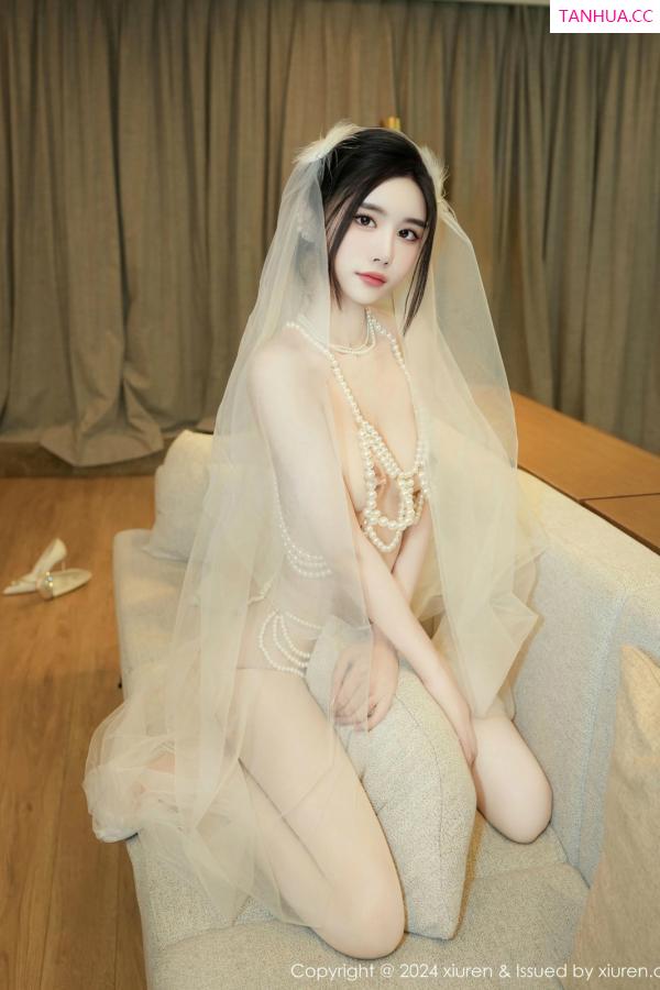   [XiuRen]高清写真图 2024.12.27 No.9674 Erikaki 情趣婚纱第62张图片
